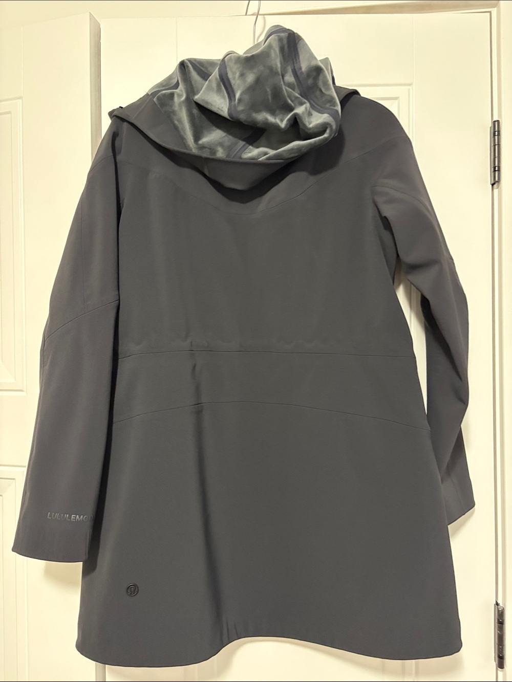 lululemon athletica Gray Hooded Softshell Trench Coat - Picture 4 of 4